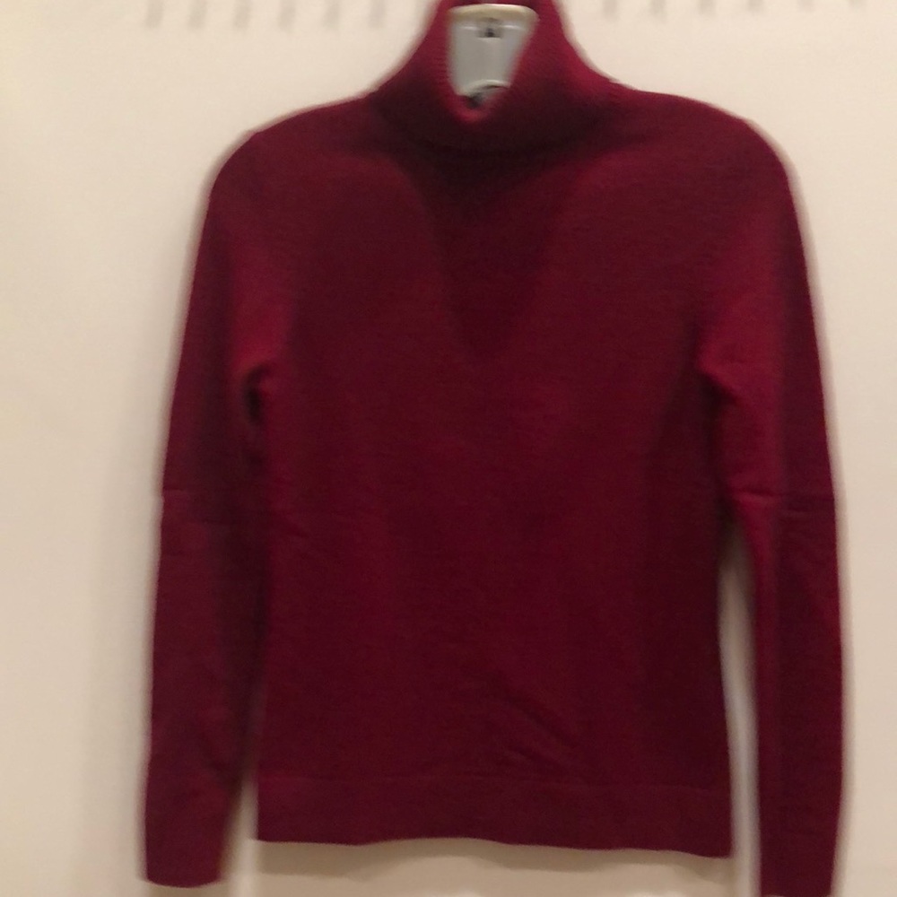 Burgundy cashmere sweater